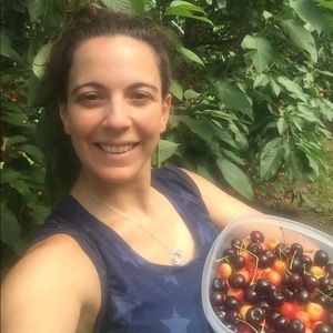 Meet your Posher, Elizabeth